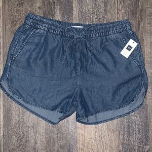 Gap shorts